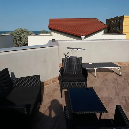 别墅 Vila Silvia *